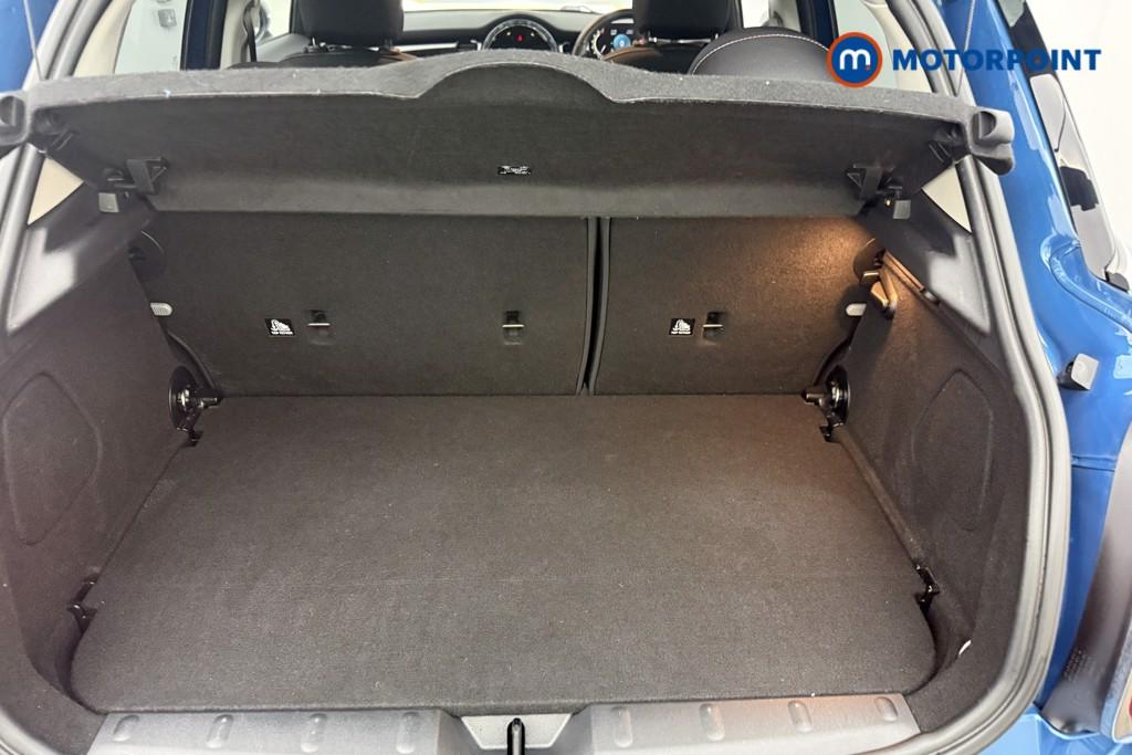 Mini Hatchback Cooper Classic Automatic Petrol Hatchback - Stock Number (1637230) - 8th supplementary image