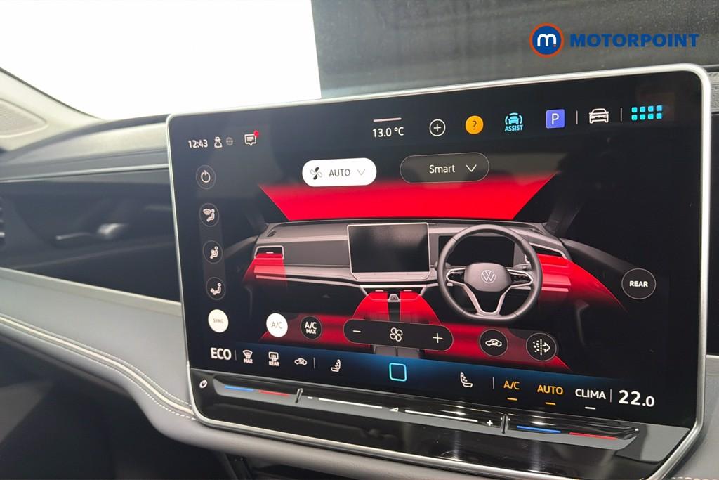 Volkswagen Passat Life Automatic Petrol Plug-In Hybrid Estate - Stock Number (1632890) - 12th supplementary image