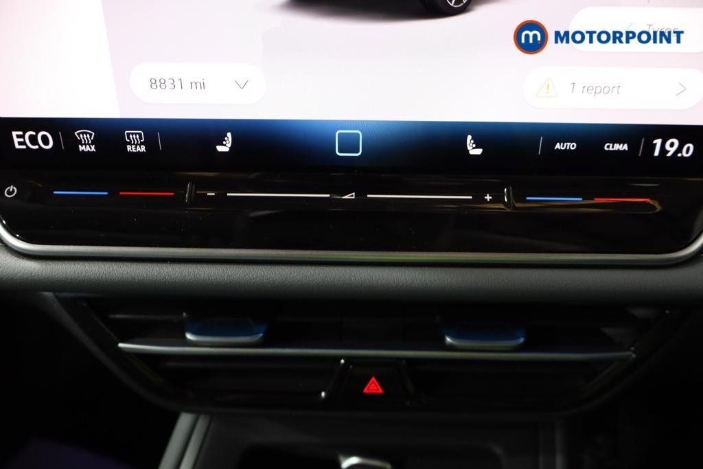 Volkswagen Passat Life Automatic Petrol Plug-In Hybrid Estate - Stock Number (1632900) - 8th supplementary image