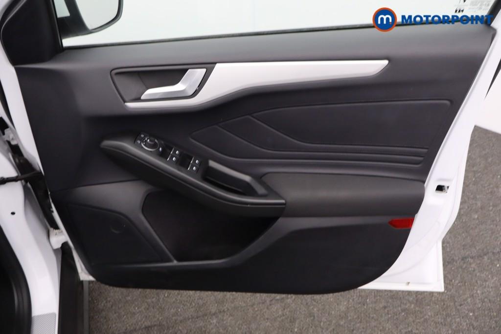 Ford Focus Zetec Edition Manual Petrol Estate - Stock Number (1607754) - 8th supplementary image
