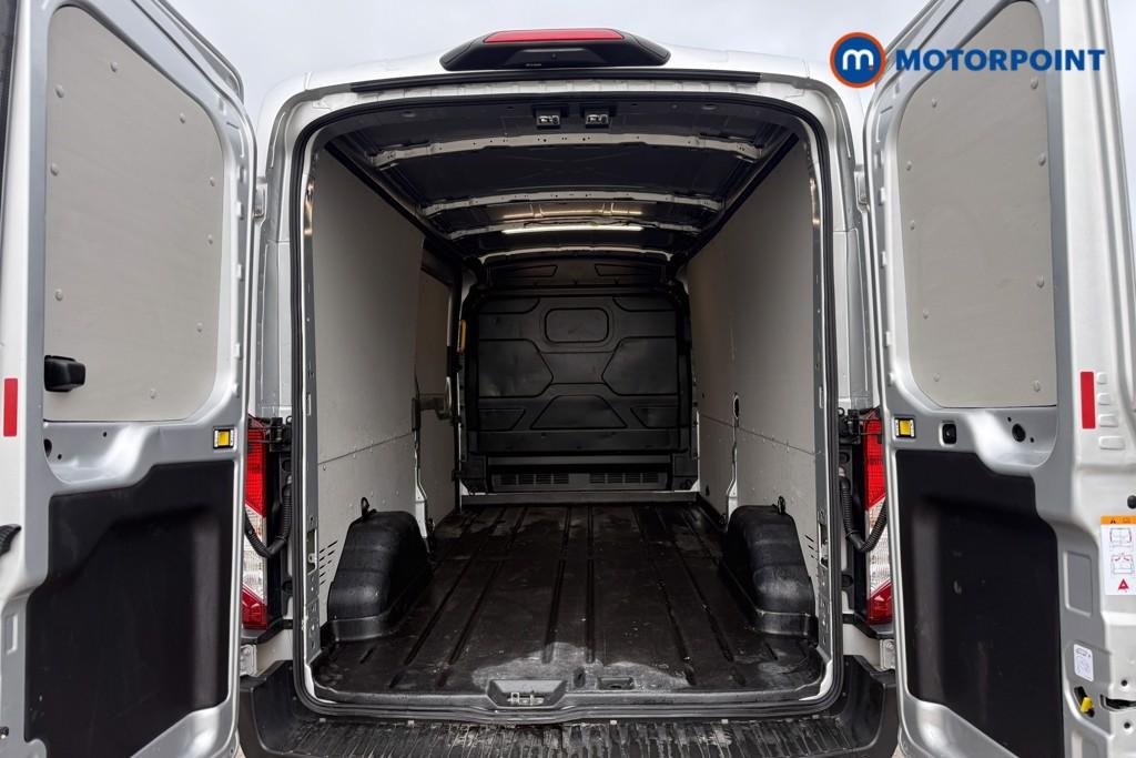 Ford Transit Limited Automatic Diesel Medium Roof Van - Stock Number (1639440) - 8th supplementary image