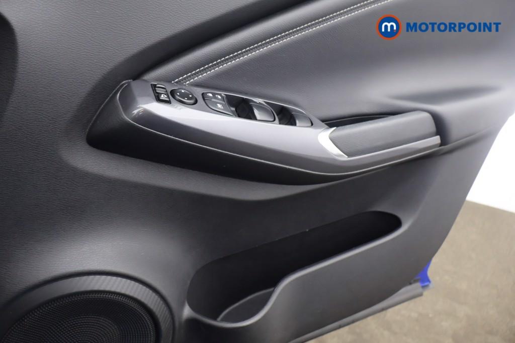 Nissan Juke N-Connecta Manual Petrol SUV - Stock Number (1635819) - 8th supplementary image