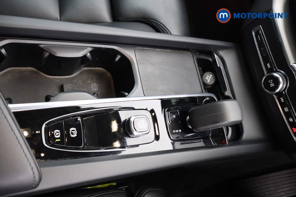 Volvo Xc60 Plus Automatic Petrol Plug-In Hybrid SUV - Stock Number (1637771) - 8th supplementary image