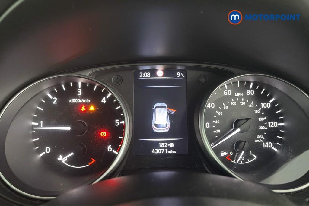 Nissan Qashqai Tekna Manual Diesel SUV - Stock Number (1634755) - 8th supplementary image