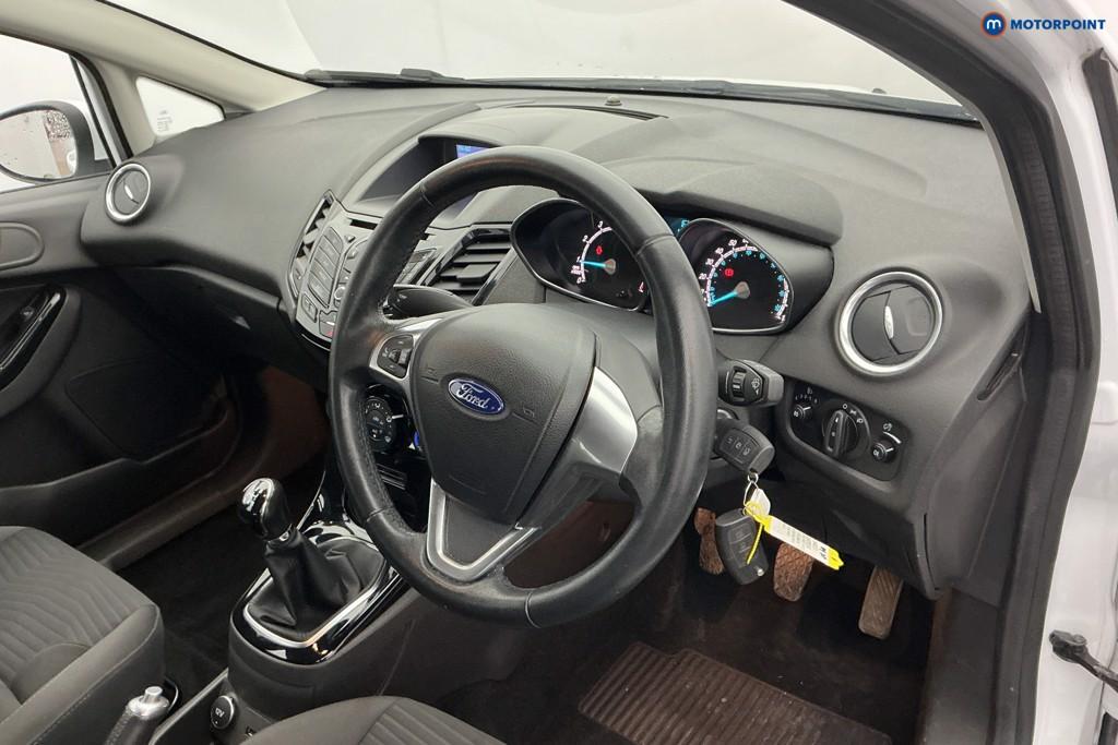 Ford Fiesta Zetec Manual Petrol Hatchback - Stock Number (1640311) - 8th supplementary image
