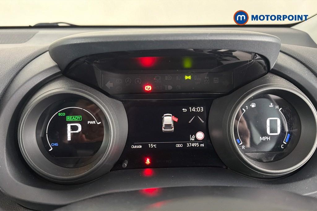 Toyota Yaris Design Automatic Petrol-Electric Hybrid Hatchback - Stock Number (1643296) - 8th supplementary image
