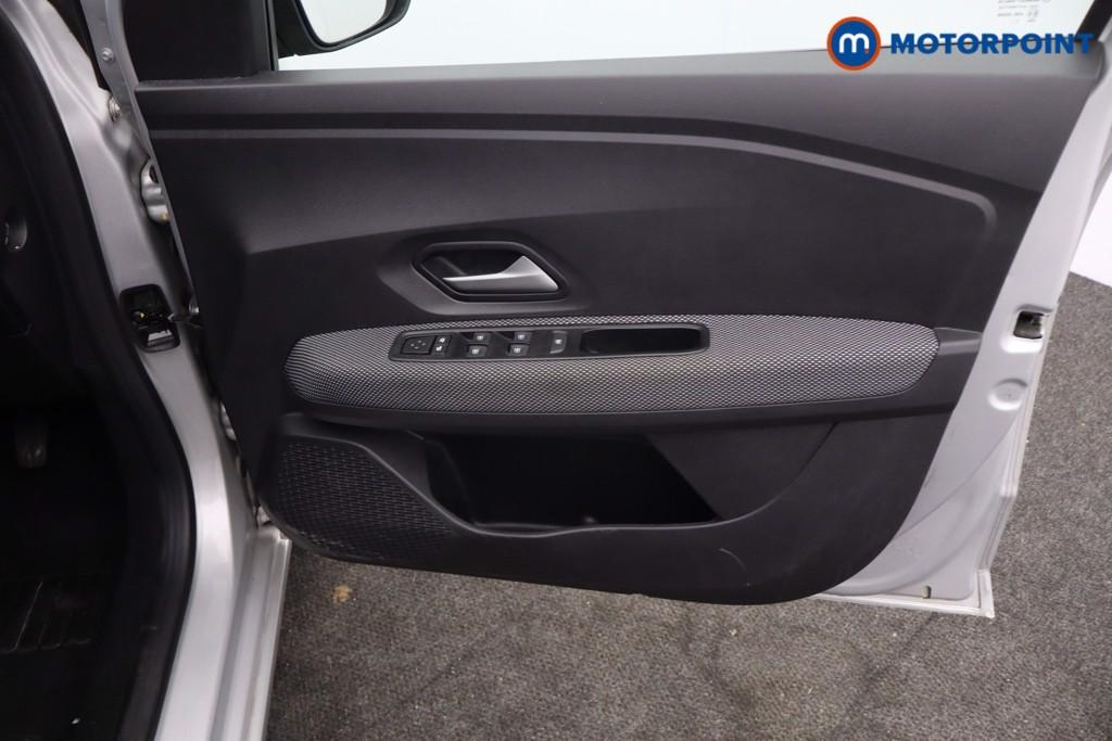Dacia Sandero Expression Manual Petrol Hatchback - Stock Number (1641196) - 8th supplementary image