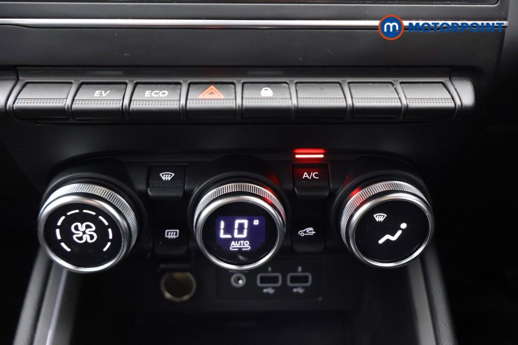 Renault Clio Evolution Automatic Petrol-Electric Hybrid Hatchback - Stock Number (1643570) - 8th supplementary image