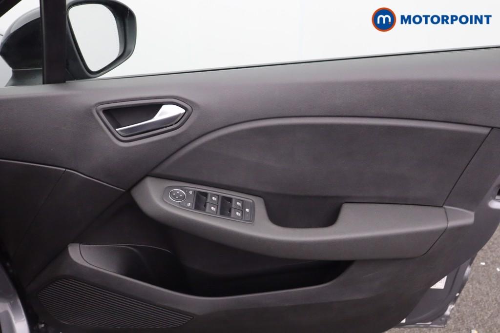 Renault Clio Evolution Manual Petrol Hatchback - Stock Number (1644569) - 8th supplementary image