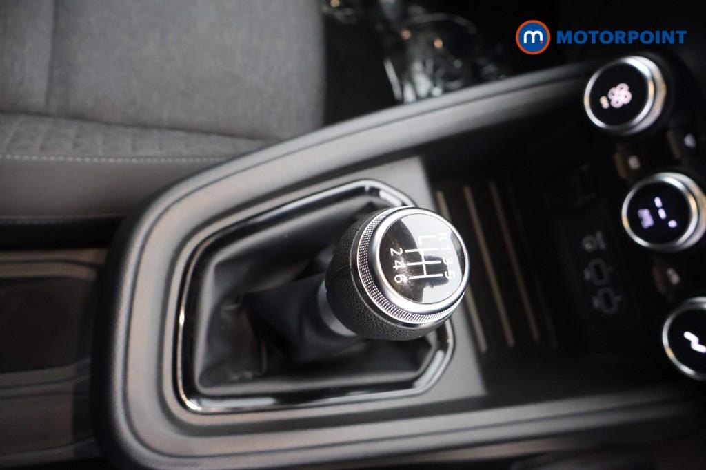 Renault Clio Evolution Manual Petrol Hatchback - Stock Number (1644601) - 8th supplementary image