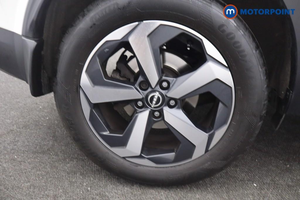 Nissan Qashqai N-Connecta Automatic Petrol SUV - Stock Number (1648766) - 8th supplementary image