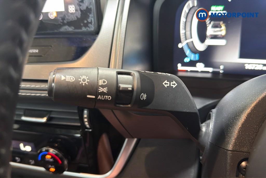 Nissan Qashqai N-Connecta Automatic Petrol-Electric Hybrid SUV - Stock Number (1650055) - 18th supplementary image
