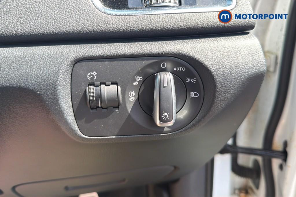 Audi Q3 Black Edition Manual Petrol SUV - Stock Number (1649133) - 18th supplementary image