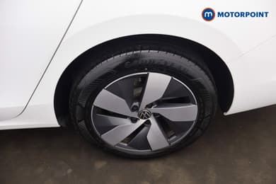 Volkswagen Passat Life Automatic Petrol Plug-In Hybrid Estate - Stock Number (1654189) - 2nd supplementary image
