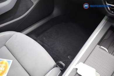 Volkswagen Passat Life Automatic Petrol Plug-In Hybrid Estate - Stock Number (1654189) - 12th supplementary image
