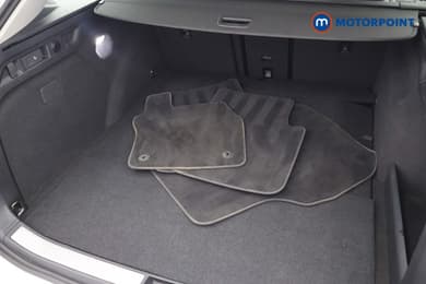 Volkswagen Passat Life Automatic Petrol Plug-In Hybrid Estate - Stock Number (1654189) - 19th supplementary image