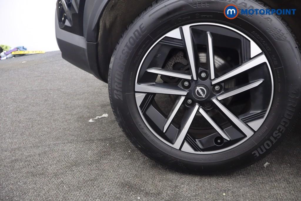 Nissan Juke N-Connecta Automatic Petrol SUV - Stock Number (1642421) - 8th supplementary image