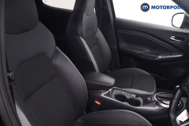 Nissan Juke N-Connecta Automatic Petrol-Electric Hybrid SUV - Stock Number (1651435) - 13th supplementary image