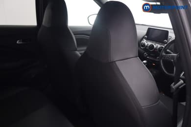 Nissan Juke N-Connecta Automatic Petrol-Electric Hybrid SUV - Stock Number (1651435) - 19th supplementary image