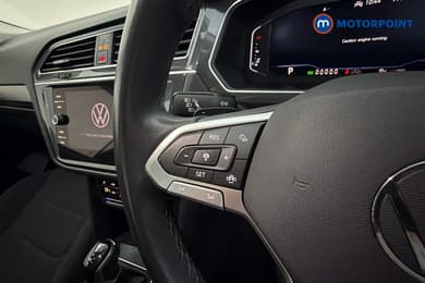 Volkswagen Tiguan Allspace R-Line Automatic Petrol SUV - Stock Number (1659126) - 3rd supplementary image