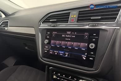 Volkswagen Tiguan Allspace R-Line Automatic Petrol SUV - Stock Number (1659126) - 9th supplementary image