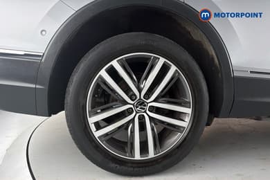 Volkswagen Tiguan Allspace R-Line Automatic Petrol SUV - Stock Number (1659126) - 49th supplementary image
