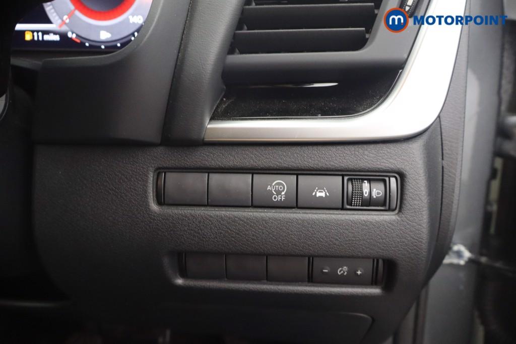 Nissan Qashqai N-Connecta Manual Petrol SUV - Stock Number (1661360) - 8th supplementary image