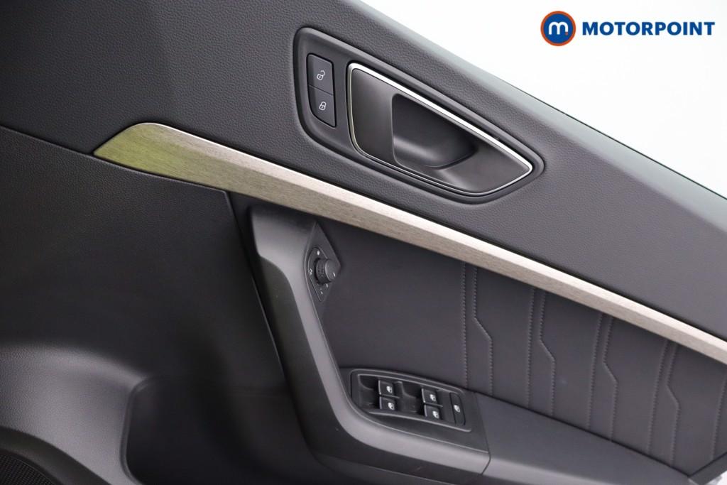 Seat Ateca Xperience Manual Petrol SUV - Stock Number (1660245) - 8th supplementary image