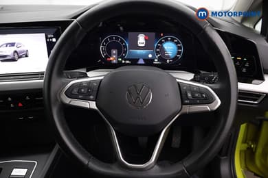 Volkswagen Golf Life Automatic Petrol Hatchback - Stock Number (1647945) - 5th supplementary image