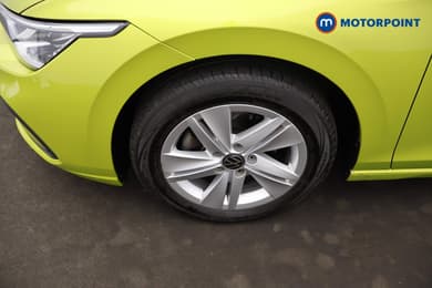 Volkswagen Golf Life Automatic Petrol Hatchback - Stock Number (1647945) - 1st supplementary image