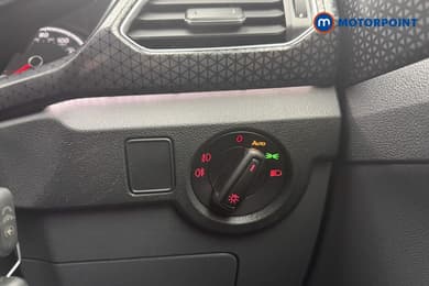 Volkswagen T-Cross SEL Manual Petrol SUV - Stock Number (1659996) - 17th supplementary image