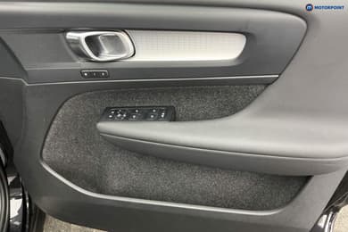 Volvo Xc40 Plus Automatic Petrol SUV - Stock Number (1657506) - 23rd supplementary image