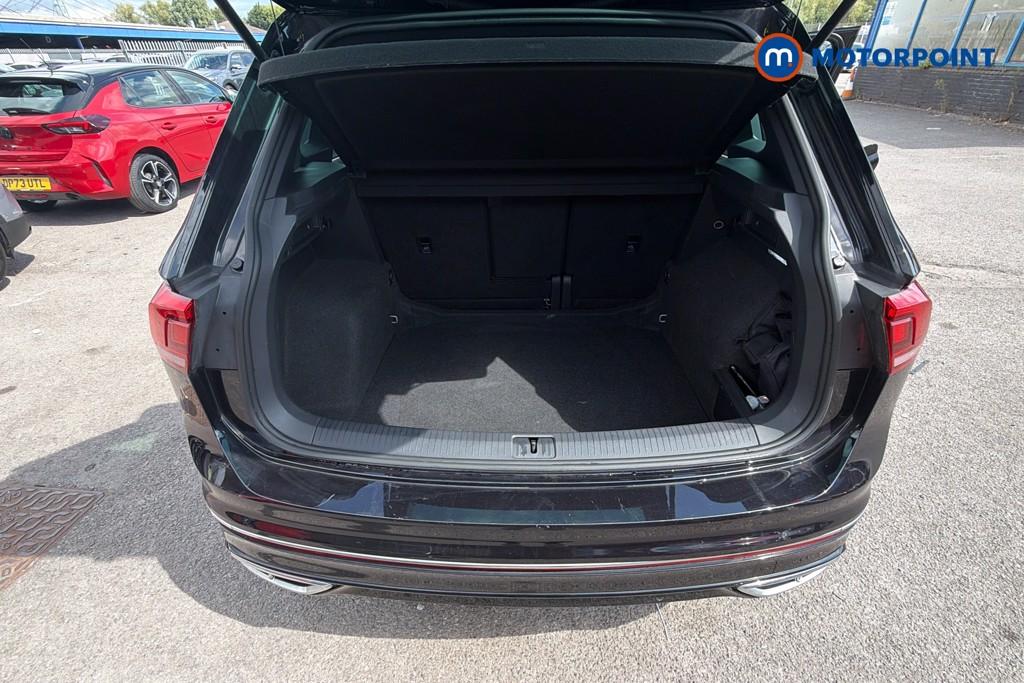 Volkswagen Tiguan R-Line Automatic Petrol SUV - Stock Number (1660165) - 33rd supplementary image