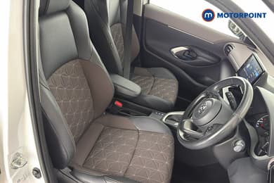Toyota Yaris Cross Excel Automatic Petrol-Electric Hybrid Estate - Stock Number (1664634) - 22nd supplementary image
