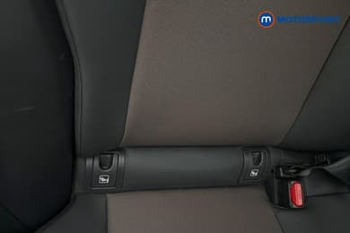 Toyota Yaris Cross Excel Automatic Petrol-Electric Hybrid Estate - Stock Number (1664634) - 29th supplementary image
