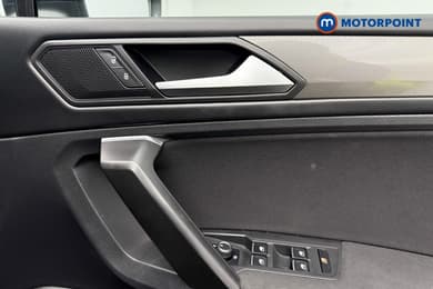 Volkswagen Tiguan Allspace Life Manual Petrol SUV - Stock Number (1663945) - 21st supplementary image