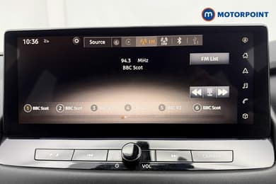 Nissan Qashqai N-Connecta Manual Petrol SUV - Stock Number (1651182) - 4th supplementary image
