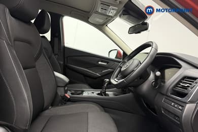 Nissan Qashqai N-Connecta Manual Petrol SUV - Stock Number (1651182) - 8th supplementary image
