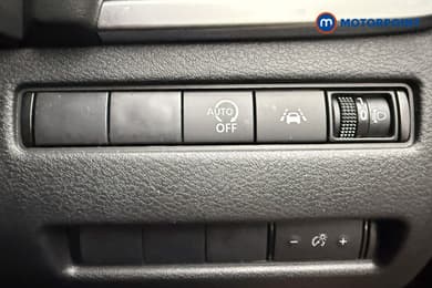 Nissan Qashqai N-Connecta Manual Petrol SUV - Stock Number (1651182) - 17th supplementary image