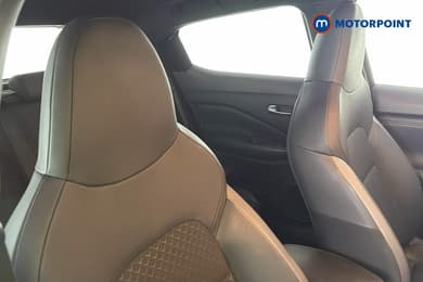 Nissan Juke N-Connecta Automatic Petrol SUV - Stock Number (1665091) - 23rd supplementary image