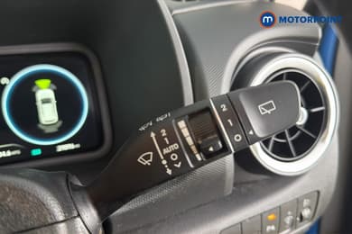 Hyundai Kona Premium Manual Petrol SUV - Stock Number (1657162) - 7th supplementary image