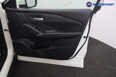 Nissan Qashqai N-Connecta Automatic Petrol SUV - Stock Number (1665601) - 15th supplementary image