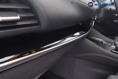 Nissan Qashqai N-Connecta Automatic Petrol SUV - Stock Number (1665601) - 37th supplementary image
