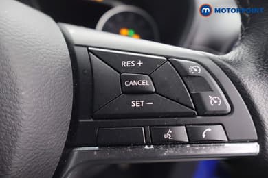 Nissan Juke N-Connecta Automatic Petrol-Electric Hybrid SUV - Stock Number (1666955) - 14th supplementary image