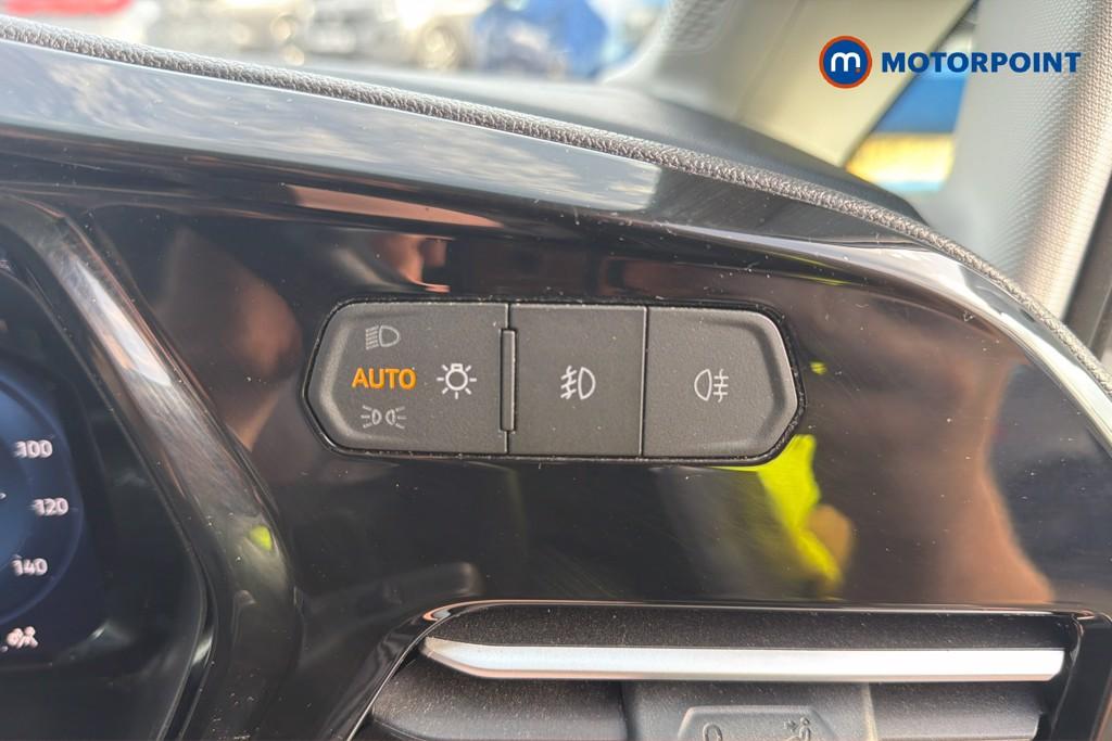 Ford Transit Connect Limited Automatic Petrol Plug-In Hybrid Panel Van - Stock Number (1655405) - 8th supplementary image