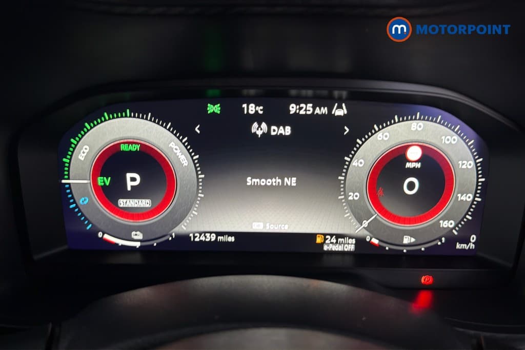 Nissan Juke N-Connecta Automatic Petrol-Electric Hybrid SUV - Stock Number (1666049) - 8th supplementary image