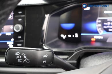 Volkswagen Polo Life Manual Petrol Hatchback - Stock Number (1667901) - 5th supplementary image
