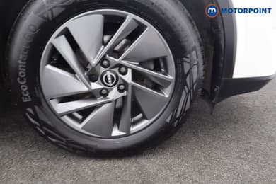 Nissan Qashqai Acenta Premium Manual Petrol SUV - Stock Number (1669498) - 25th supplementary image