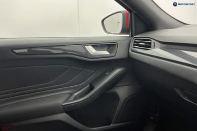 Ford Focus St-Line X Manual Petrol Estate - Stock Number (1664338) - 20th supplementary image