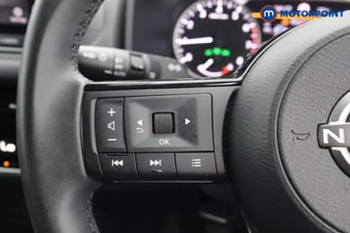 Nissan Qashqai Acenta Premium Manual Petrol SUV - Stock Number (1667073) - 4th supplementary image